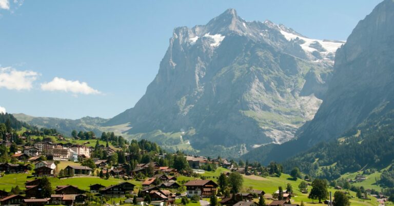 Top 5 Small Towns to Visit in Switzerland